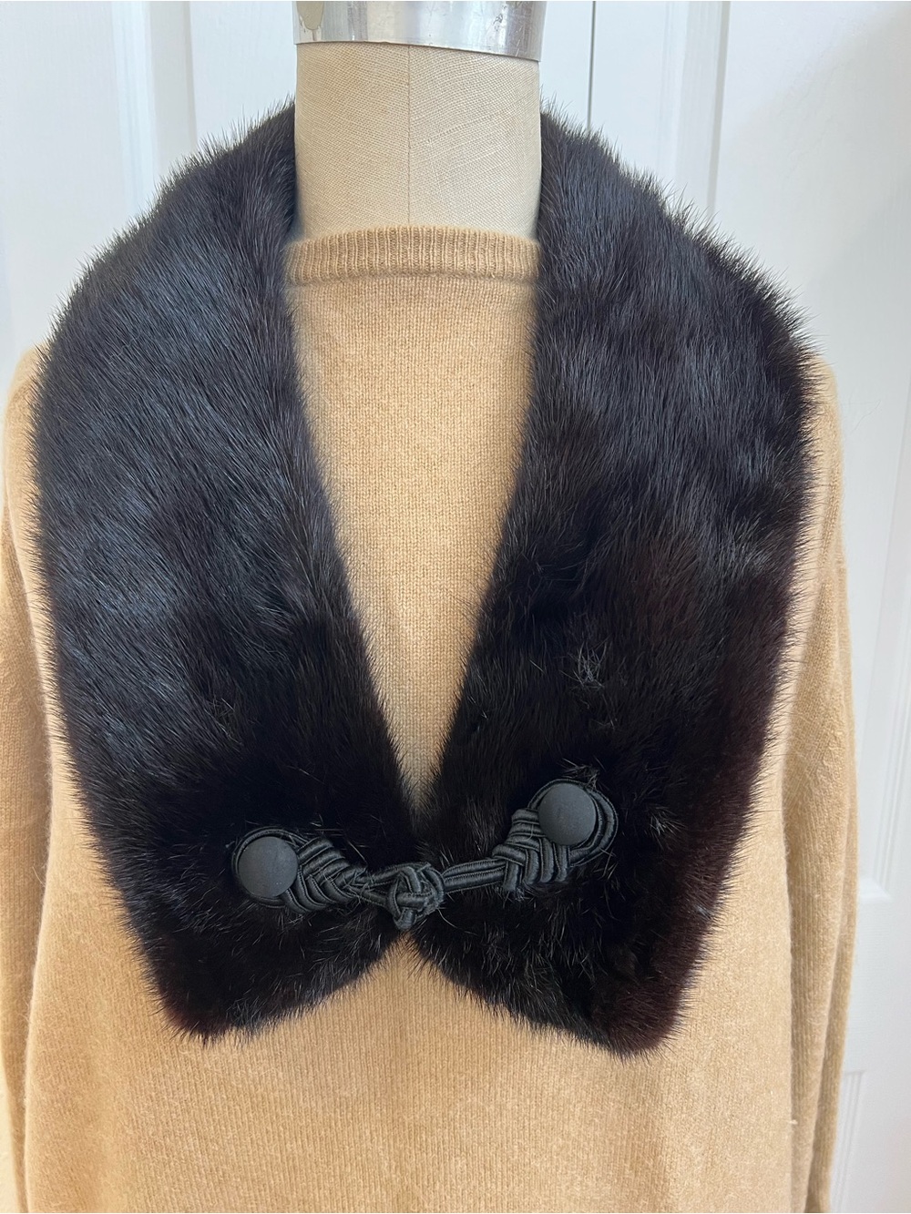 Plush dark brown mink Fur Collar with Decorative Button Closure